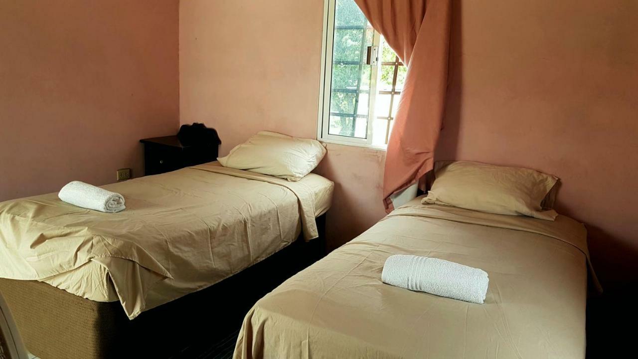 Hostel Casa Ricky'S Orange Walk Exteriér fotografie